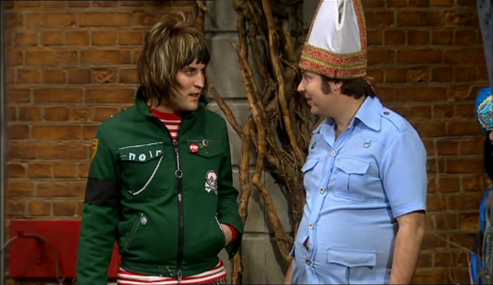 - TALK BOX. - TALK BOX? 