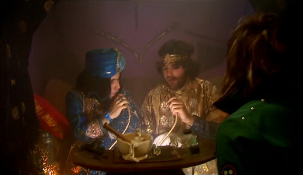 - WHO'S THIS? - THAT'S PETE. 