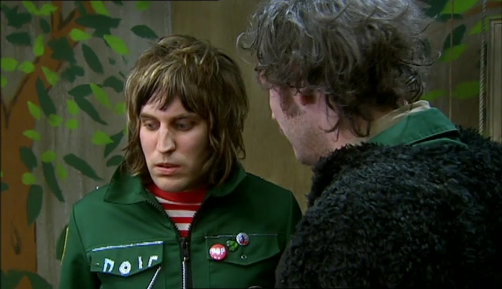 - I DON'T NEED THAT. - ARE YOU REALLY DEAD, HOWARD? 