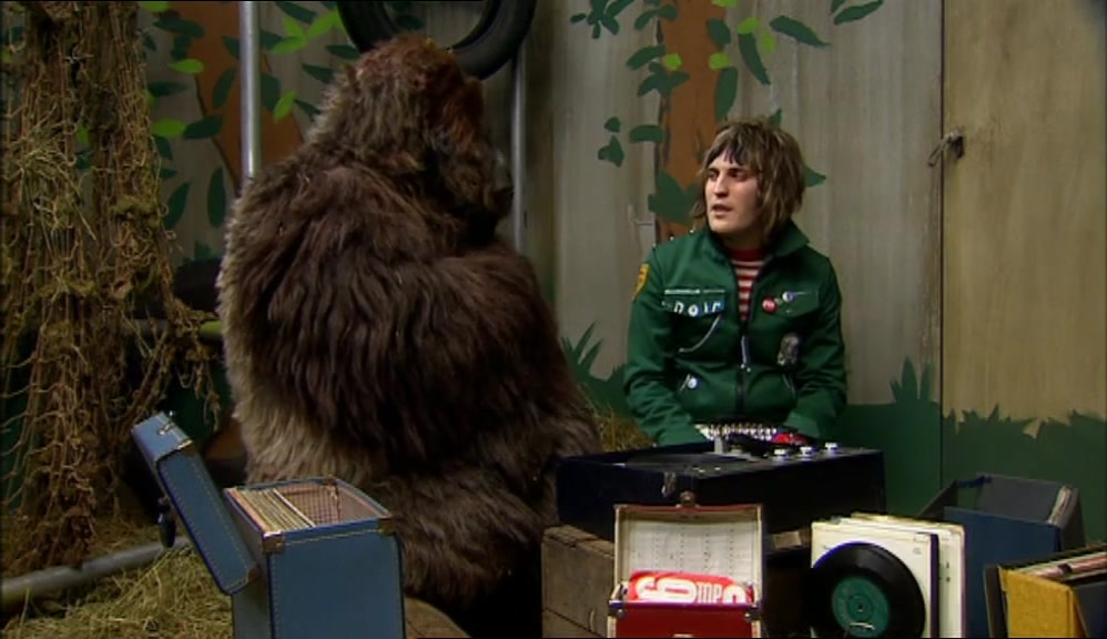 BOLLO, WHEN HOWARD WAS ALIVE, HE WAS ALWAYS BANGING ON ABOUT JAZZ. 