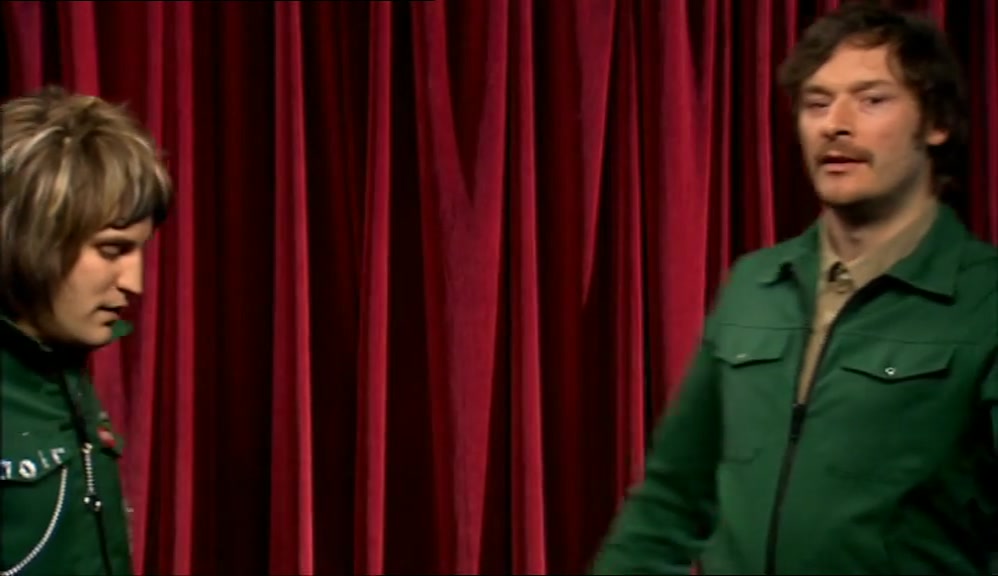 HI. WELCOME TO THE SHOW. MY NAME'S HOWARD MOON. THIS IS VINCE NOIR. 