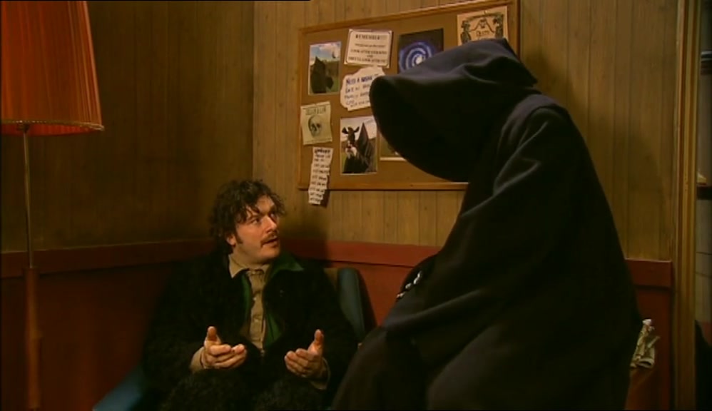 - BUT I'M NOT A MONKEY. - LOOK. YOU'RE DEAD, I'VE TOLD YOU. 