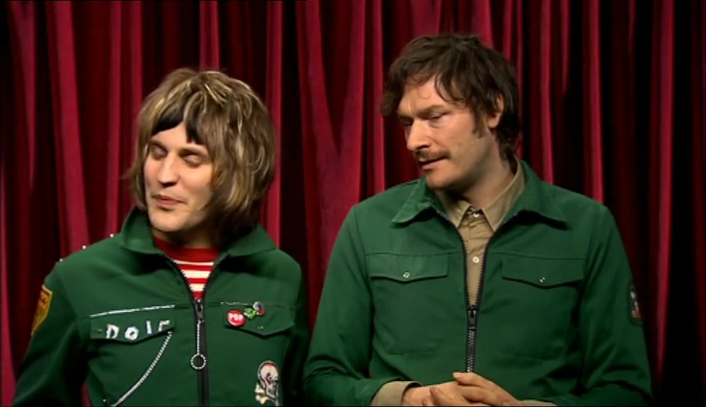 - COUNCIL DOES YOUR HAIR. - THE CAMERA LOVES ME. IT'S THE WAY IT IS. 