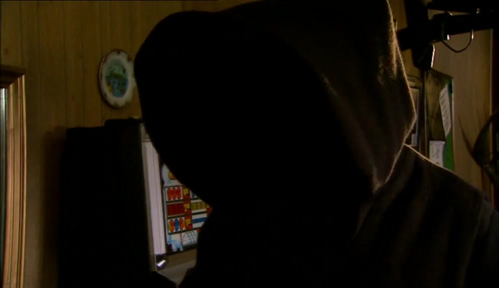 - THERE MUST BE SOMETHING YOU CAN DO. - I SHOULDN'T DO THIS... 