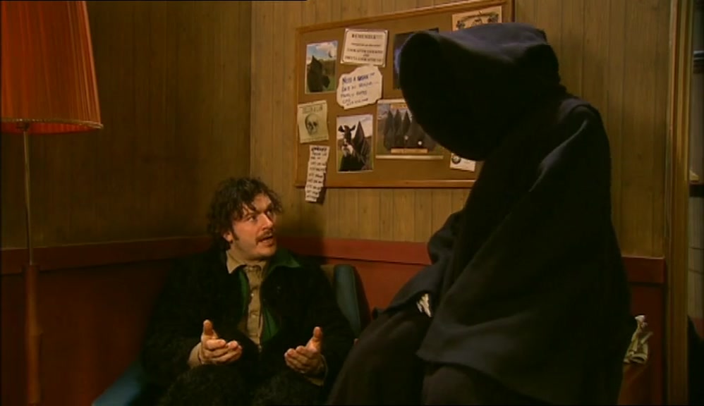 - BUT I'M NOT A MONKEY. - LOOK. YOU'RE DEAD, I'VE TOLD YOU. 