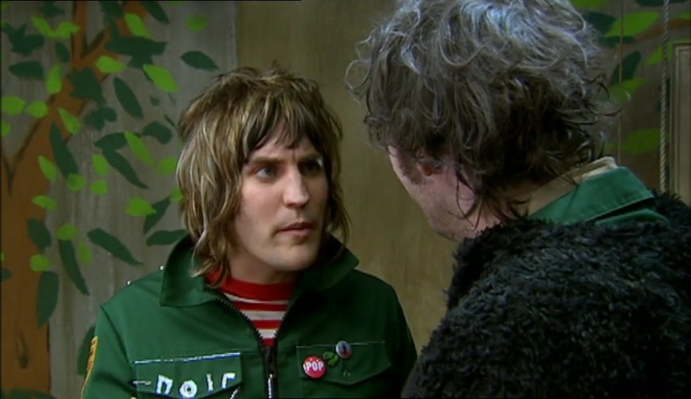 - WE LOSE OUR HAIR, WE DIE. - I'VE GOT TO DO SOMETHING ABOUT THIS. 