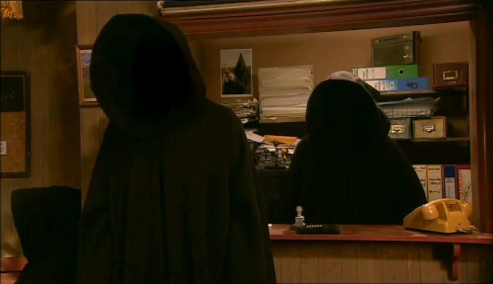 - I HAVE TO GET THERE. CAN YOU TAKE ME? - I'VE JUST COME BACK FROM THERE. 