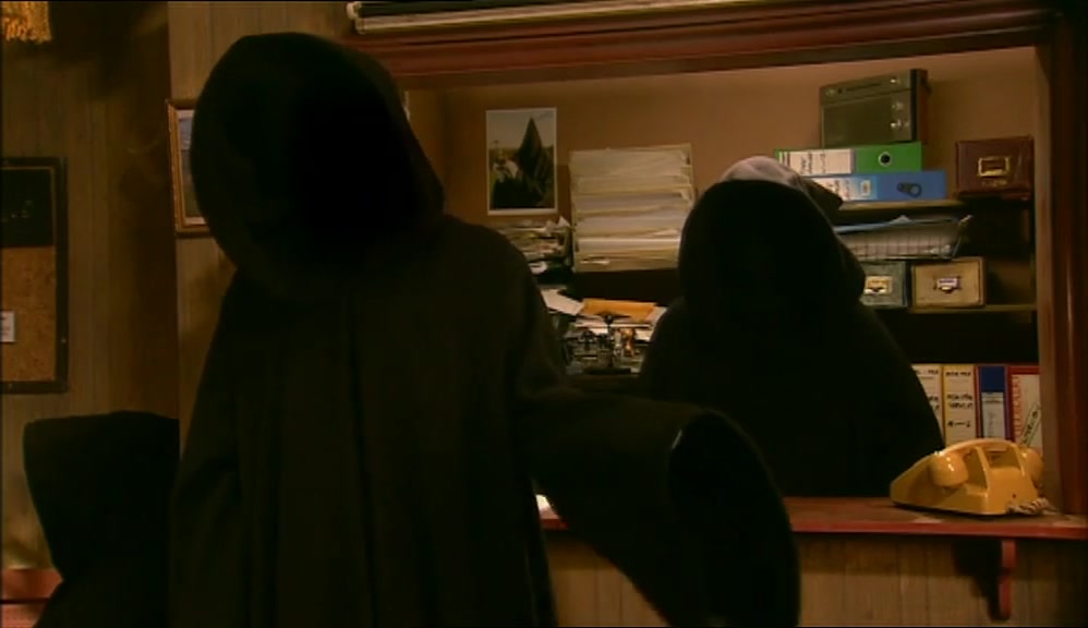 - I HAVE TO GET THERE. CAN YOU TAKE ME? - I'VE JUST COME BACK FROM THERE. 