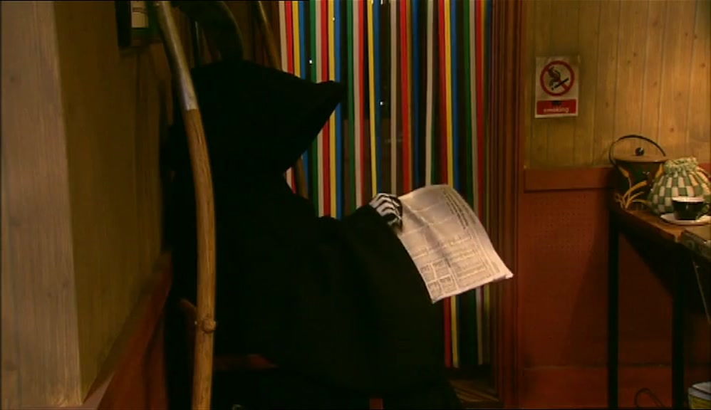 OI, MATE. I'D PIPE DOWN WITH THAT SORT OF STUFF. BIT OF A SPORTS CROWD IN HERE. 