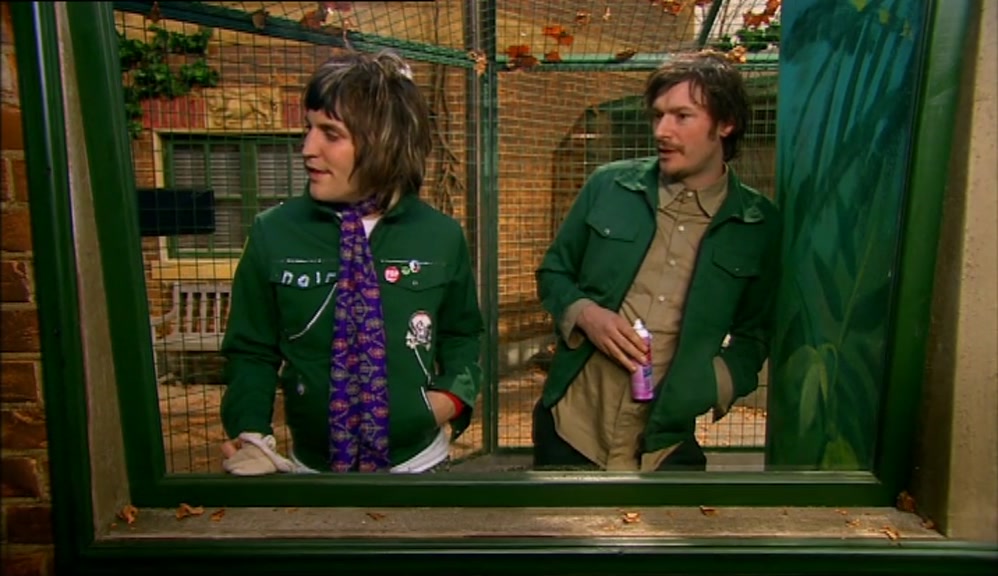 - THEY'D LOCK YOU IN A TRUNK. - THIS IS THE MOD STYLE. 