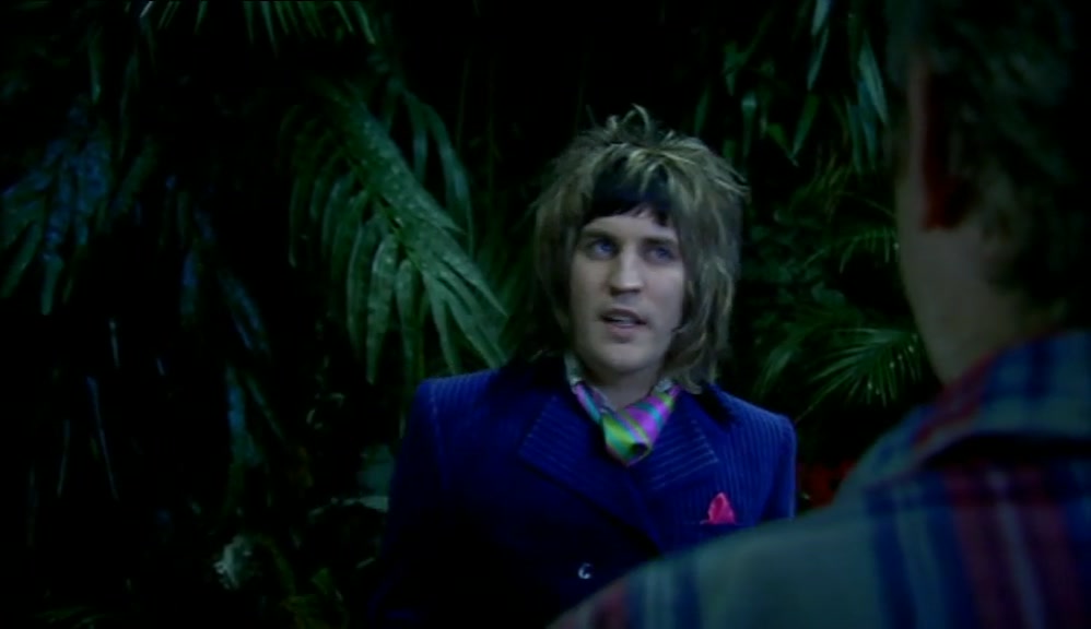 YOU HAVEN'T SEEN MY MATE HOWARD, HAVE YOU? KIND OF TALL, SCRUFFY HAIR. 