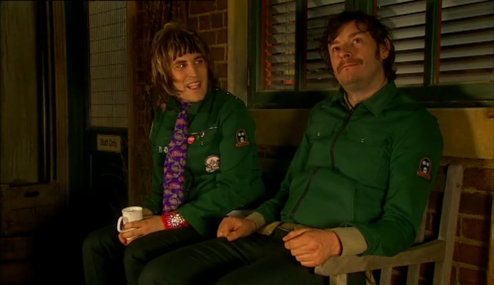 - REMEMBER WHEN THAT LLAMA GOT OUT? - YEAH. 