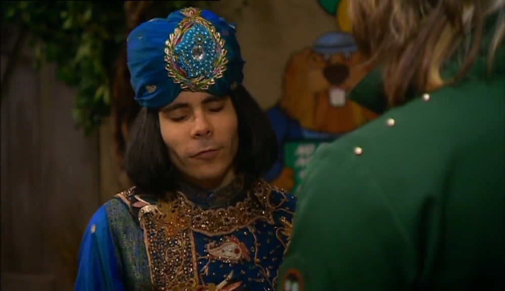 - I MIGHT TRANSFORM INTO A MIGHTY HAWK. - A WHAT? 