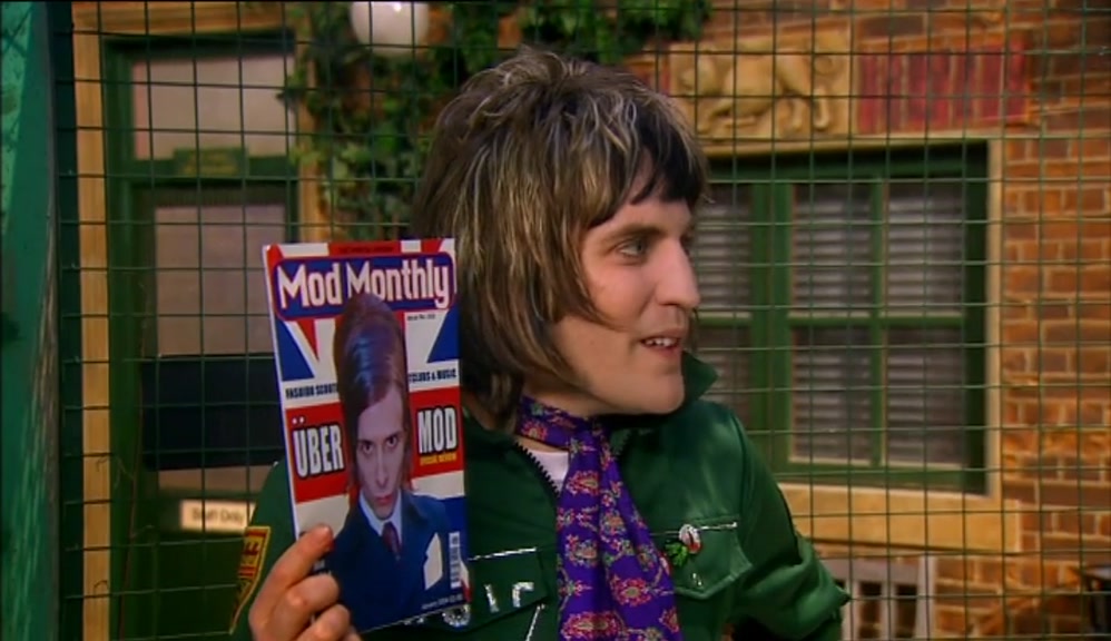 - THAT'S GOOD, IS IT? - YEAH. I RECKON I COULD TAKE HIS TITLE. 