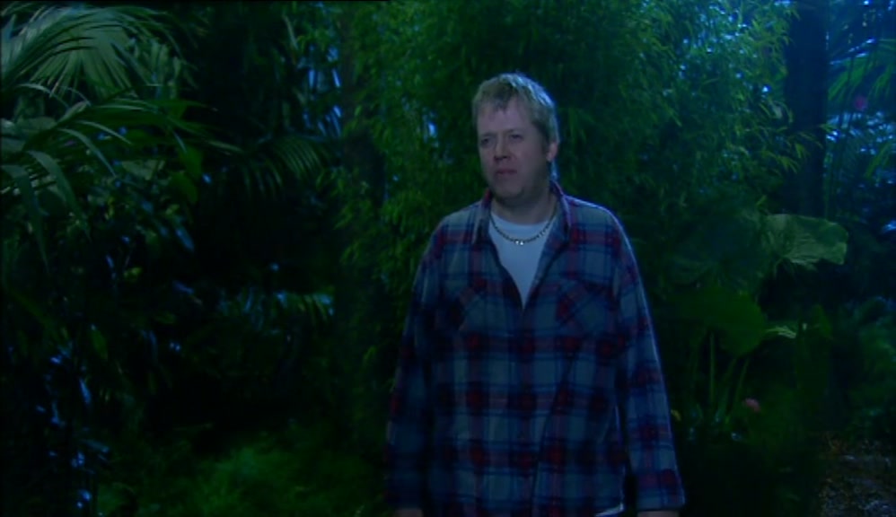 OH, NO. NOT YOU AGAIN, MATE. I TOLD YOU, I'M A LOCKSMITH. 