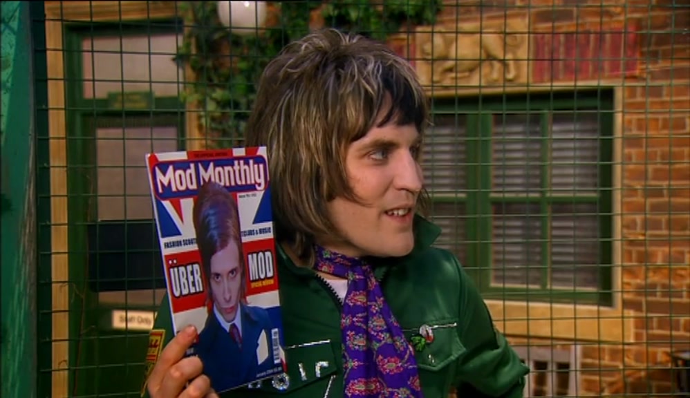 - THAT'S GOOD, IS IT? - YEAH. I RECKON I COULD TAKE HIS TITLE. 