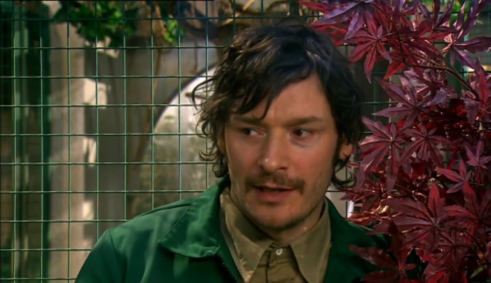 - WHAT IS THAT? - SOMETHING TOMMY TAUGHT ME. 