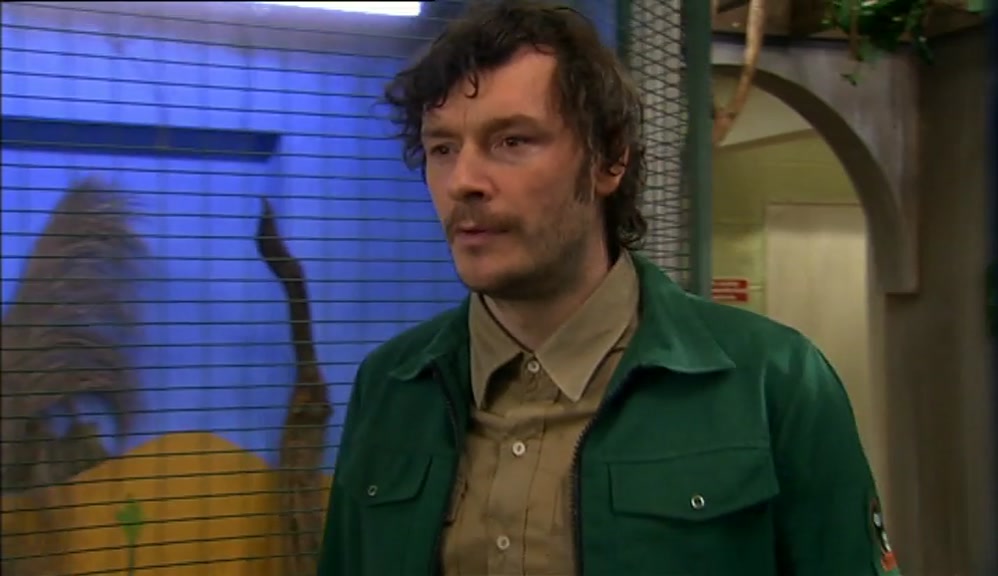 - WHAT'S GOING ON, MR FOSSIL? - BAINBRIDGE IS SELLING THE ZOO, MOON. 