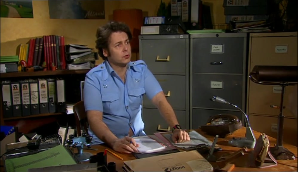 WHAT QUALIFICATIONS DO YOU TWO FEEL YOU HAVE TO WORK HERE AT THE ZOO? 