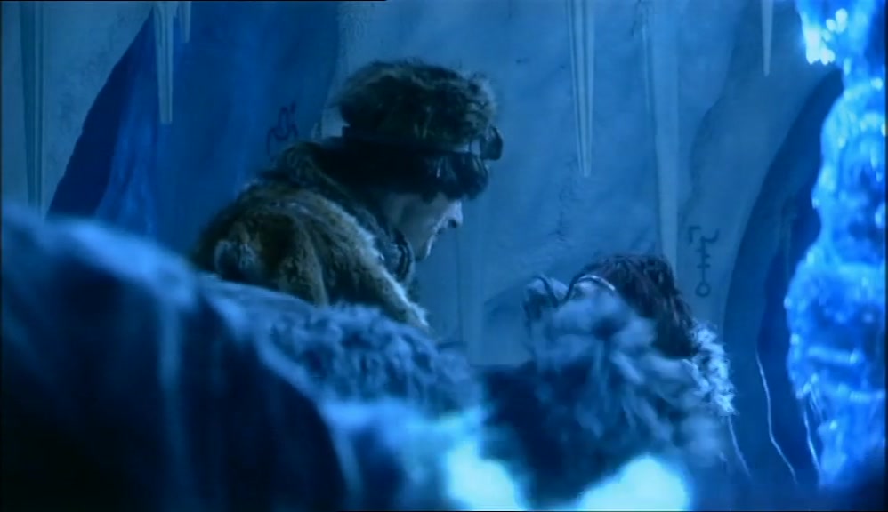 - IT'S ME. - VINCE! YOU'RE ALIVE! 