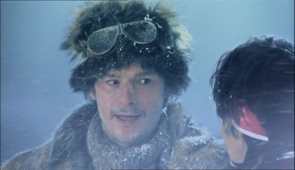 - WHAT, BY A MINK? - THEY GET VERY BIG OUT HERE, THE MINK. 