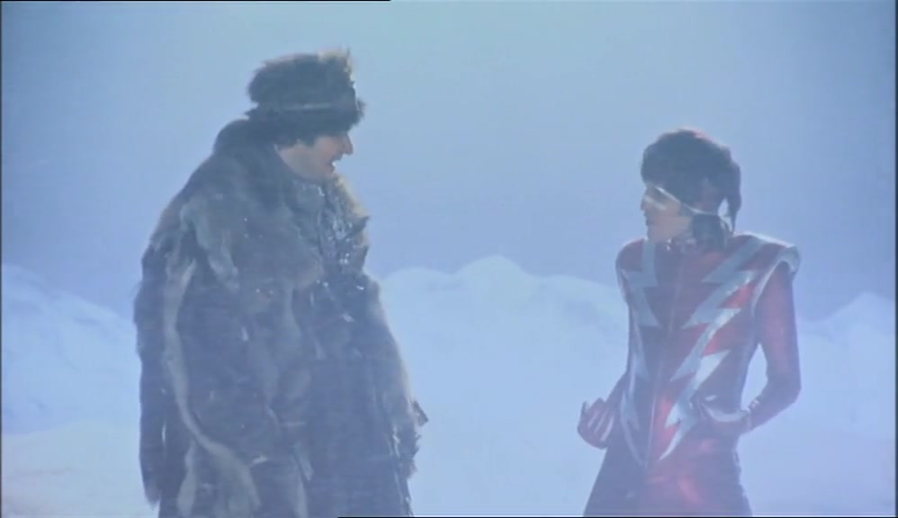 SERIOUSLY, THOUGH. CHECK OUT MY ICY WARDROBE. 