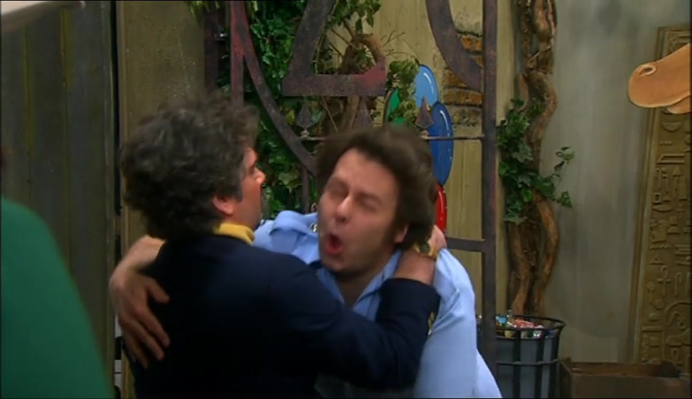 OOH! OOH!  