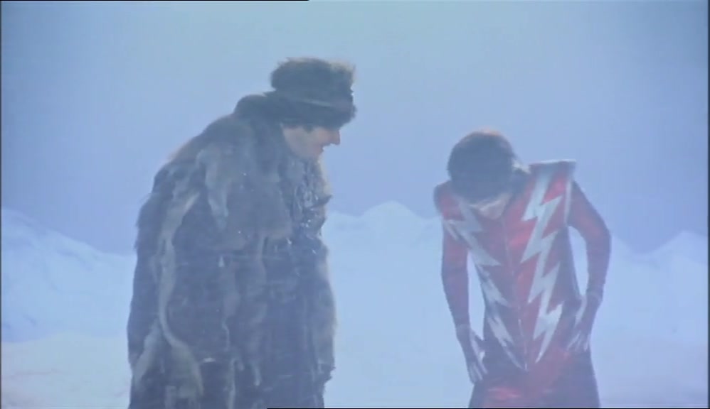 SERIOUSLY, THOUGH. CHECK OUT MY ICY WARDROBE. 