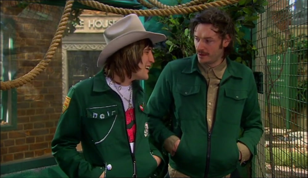 THAT'S USELESS. LOOK AT HIS. IT'S LIKE A SILVER HORSESHOE. 