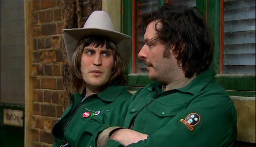 - YOU CAME WITH ME ON THE TRAM SYSTEM. - THAT WASN'T ME. 