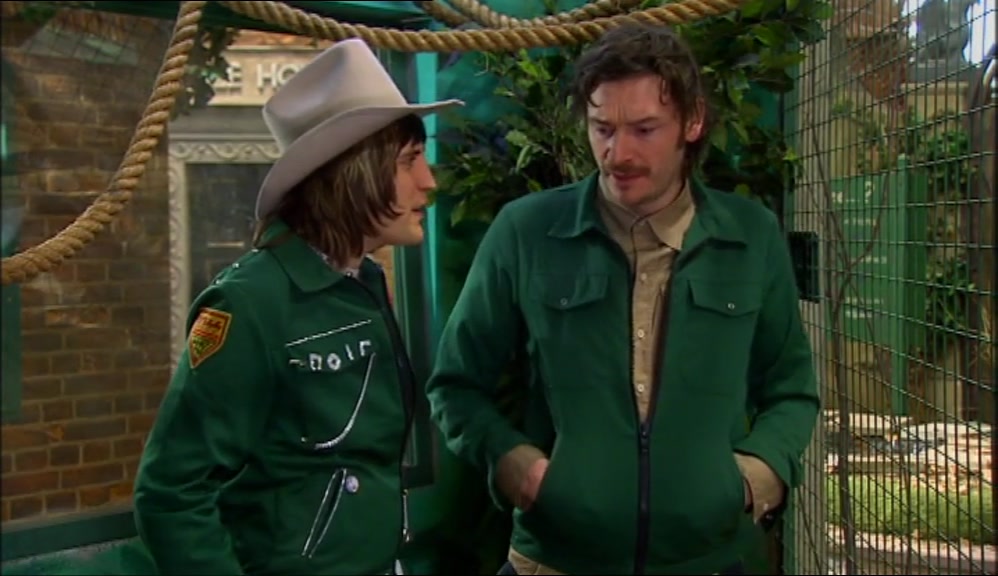 - THAT'S MY STYLE. - THE BRANDY SNAP? 