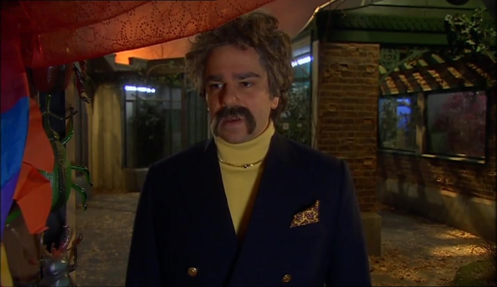 - THEY'RE IN THE ARCTIC TUNDRA. - WHY HAVE THEY GONE THERE? 