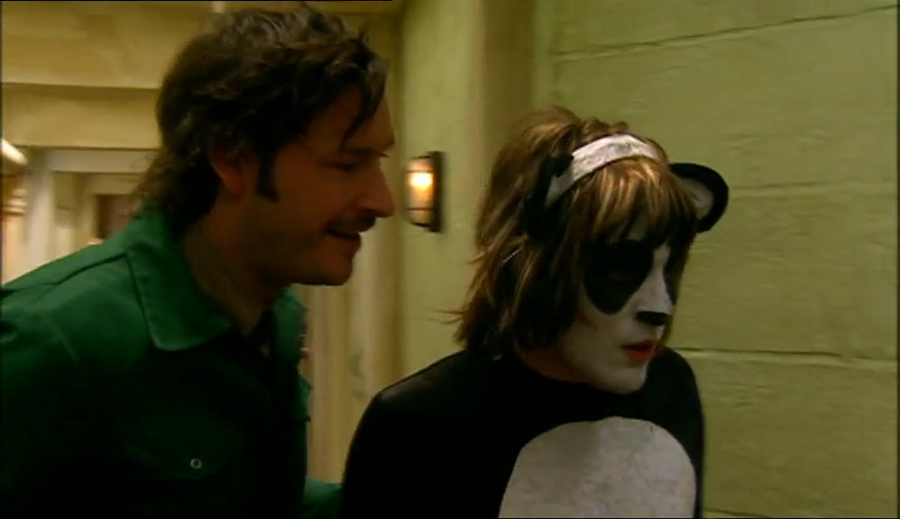 - THAT'S THE BEAUTY OF MY SCHEME. - WHAT AM I GONNA DO? 