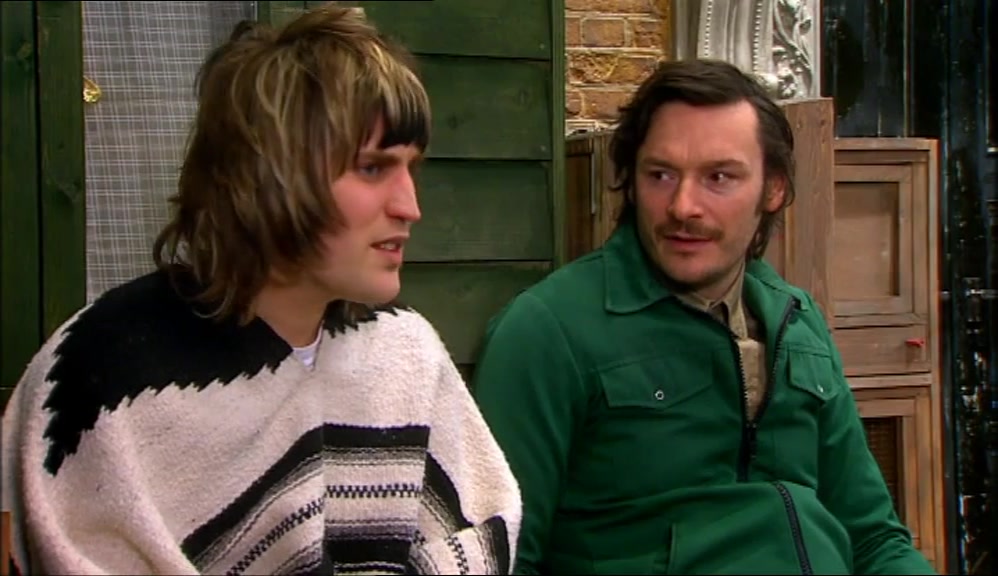 - SO WHAT? I'M NEW SCHOOL. - NEW SCHOOL. 