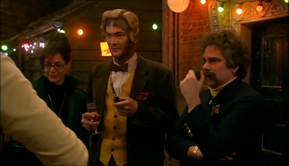 - THIS IS MY MATE HOWARD. HE'S A WRITER. - WHAT DO YOU WANT? 