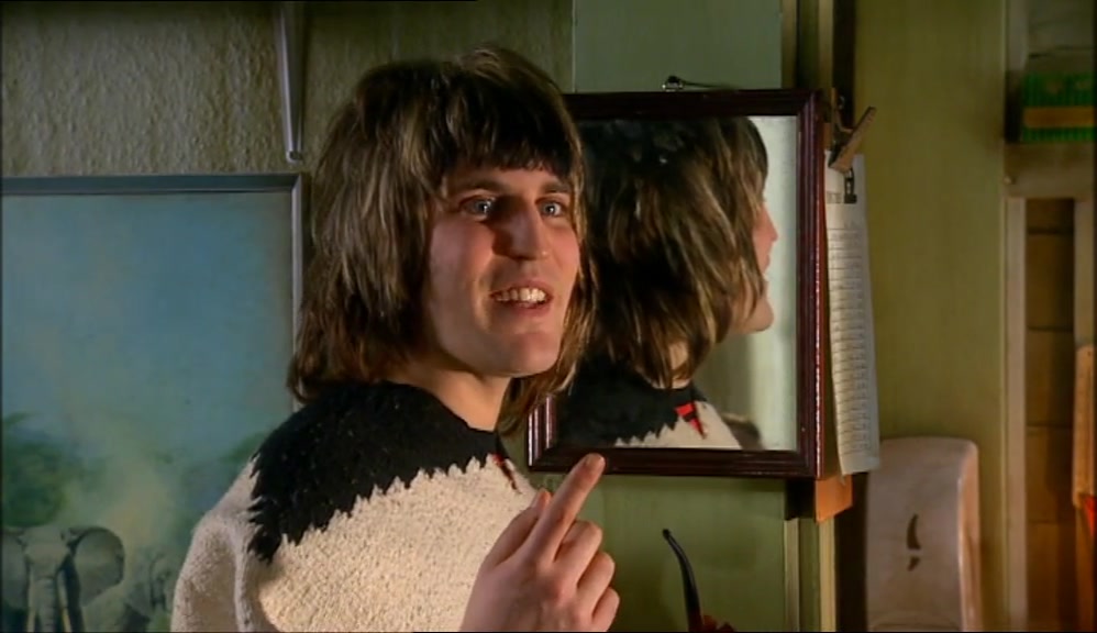 I'M GOING TO A PARTY TONIGHT. YOU'RE NOT INVITED. SO I THOUGHT YOU WOULDN'T MIND. 