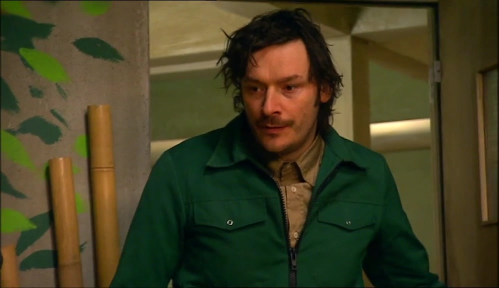 - WHAT'S GOING ON HERE? - I'M JUST MAKING HIM JEALOUS. 