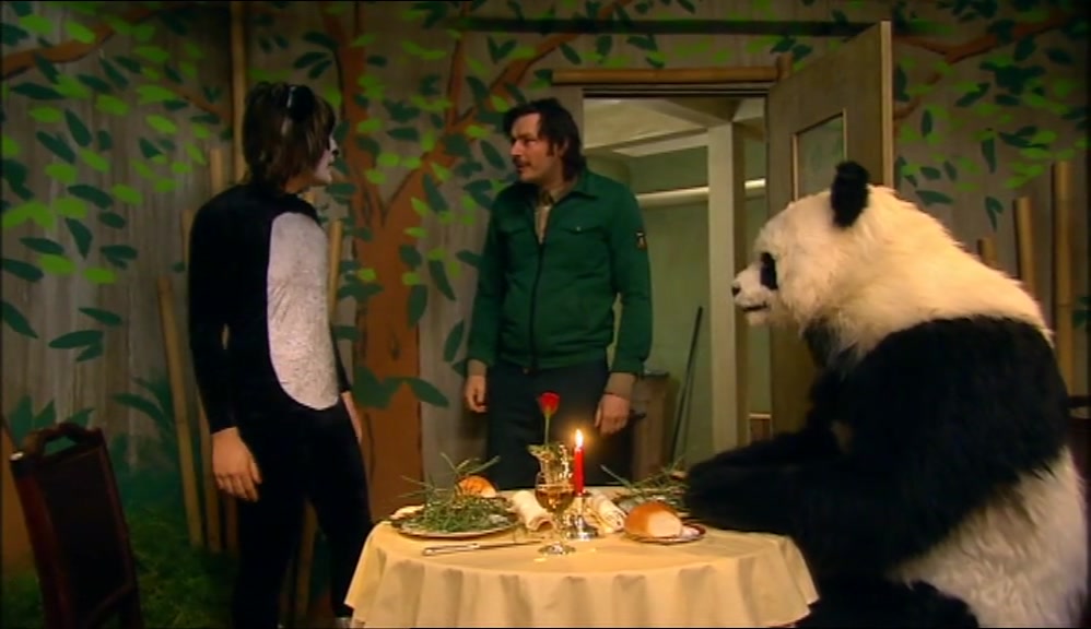 - I PUT ALL THE GROUNDWORK IN. - YOU'VE GONE WRONG. COME ON. 