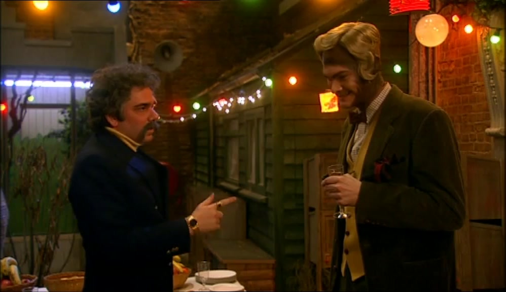 - COULD I HAVE A QUIET WORD? - MMM. 