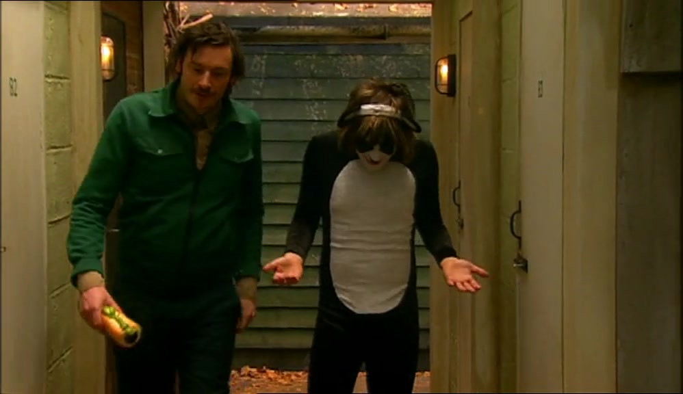 - I LOOK RIDICULOUS. - YOU LOOK GREAT. 