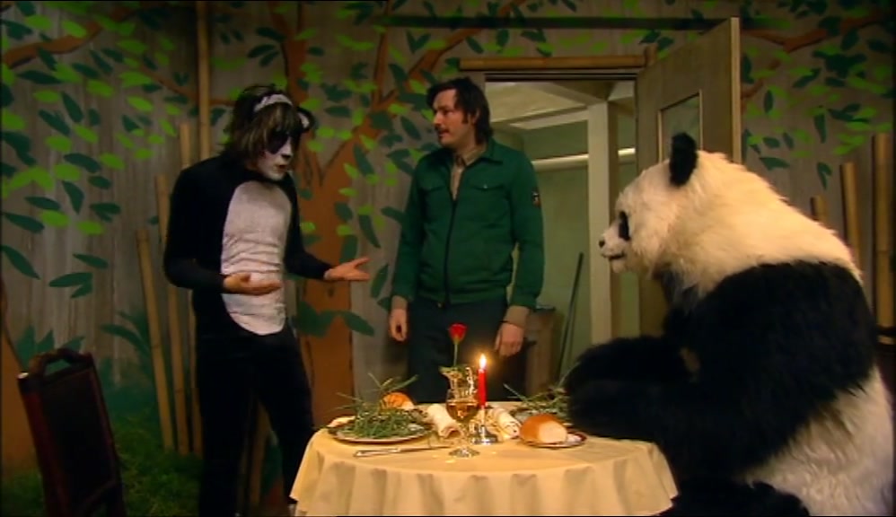 - I PUT ALL THE GROUNDWORK IN. - YOU'VE GONE WRONG. COME ON. 