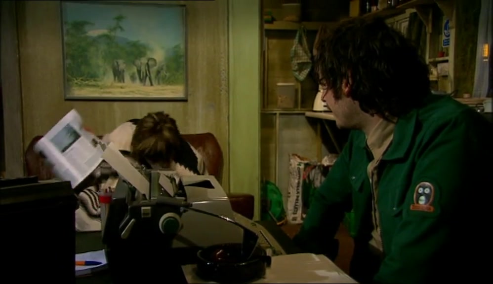 - YOU'VE MADE A CLASSIC ERROR. - HAVE L? 