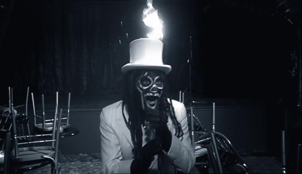 MAN, WHEN HE WAS PLAYING, BOTH PIPES WAS ON FIRE. 