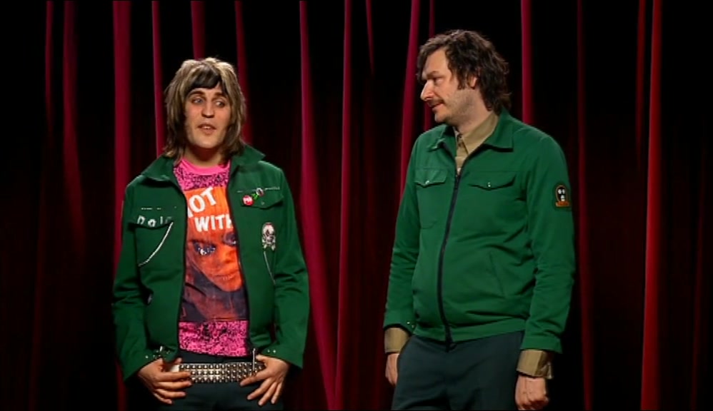- IT'S NOT, IT'S LADY FAME. - LADY FAME WOULDN'T SHOP AT TESCO'S. 
