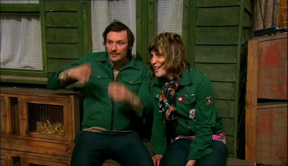 - YES. RIGHT. - I'LL DEAL WITH THIS. 