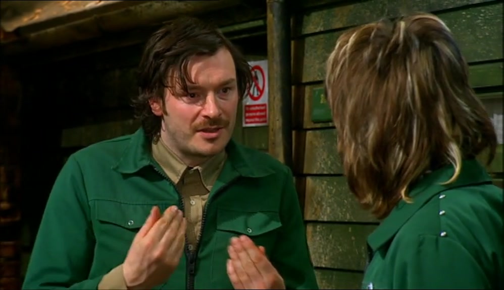 IT'S A FENCE, NO, IT'S SOFT. WHAT'S HAPPENING? THE SHAPES, THE CHAOS. 