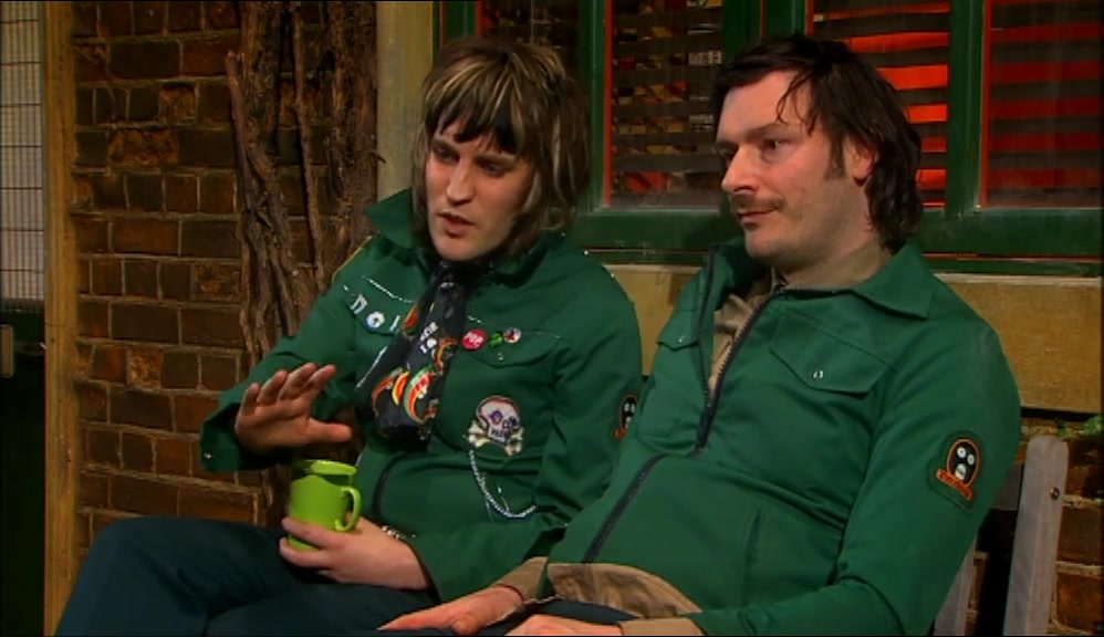 ON THE ONE HAND I'VE GOT THE ZOO, I LOVE THE ZOO. 
