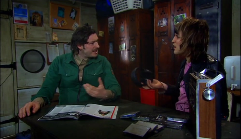 - I'M TELLING YOU A STORY. - SO WHAT? 