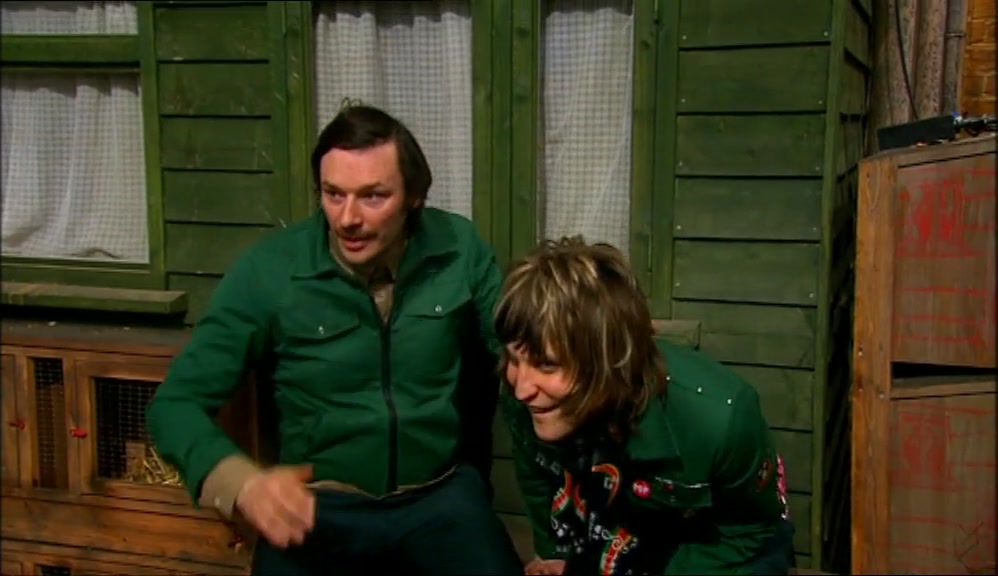 - YES. RIGHT. - I'LL DEAL WITH THIS. 