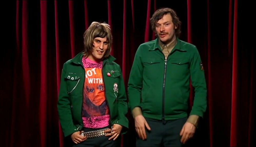 HI. WELCOME TO THE SHOW. L'M HOWARD MOON AND THIS IS VINCE NOIR. 